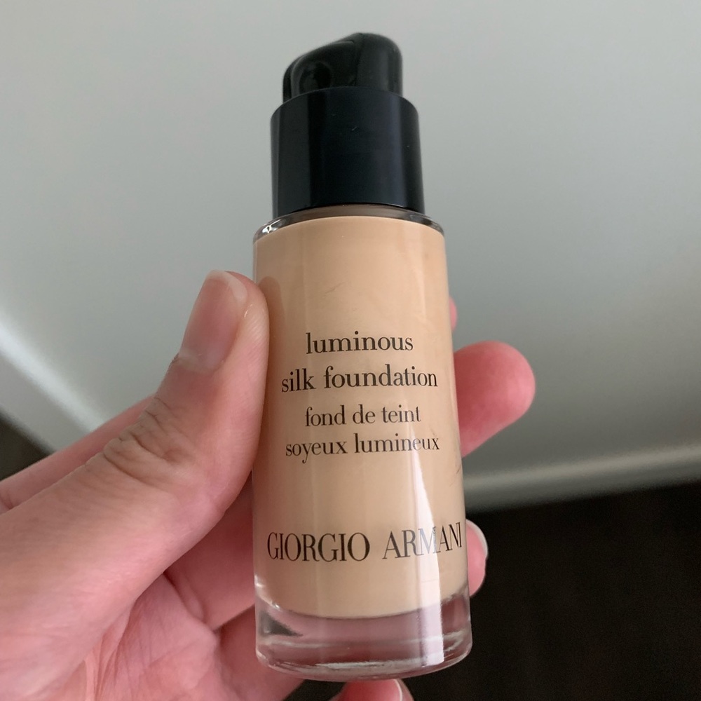 New Mini Giorgio Armani Luminous Silk Foundation (Shade 2)